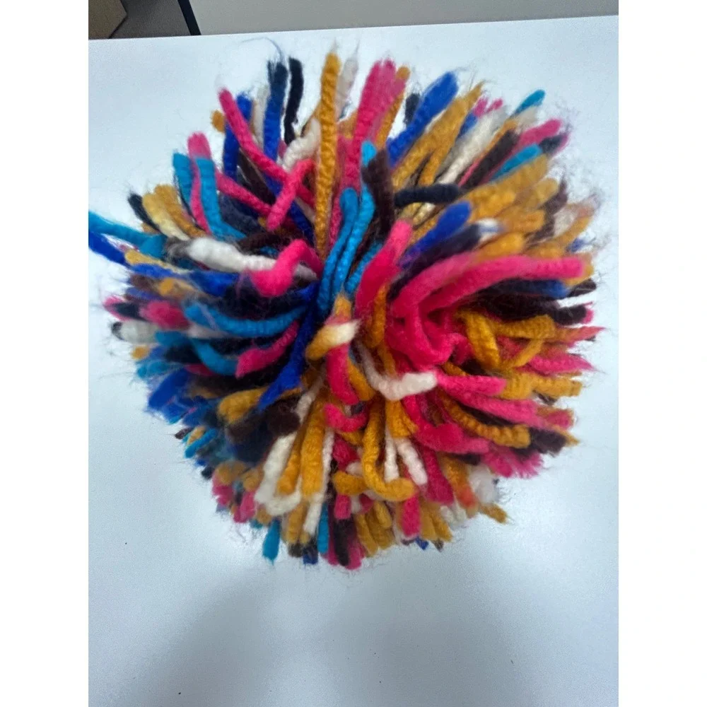 Helly Hansen Multicolor Chunky Knit Pom Pom Beanie Après Ski Scandi Festival Hat